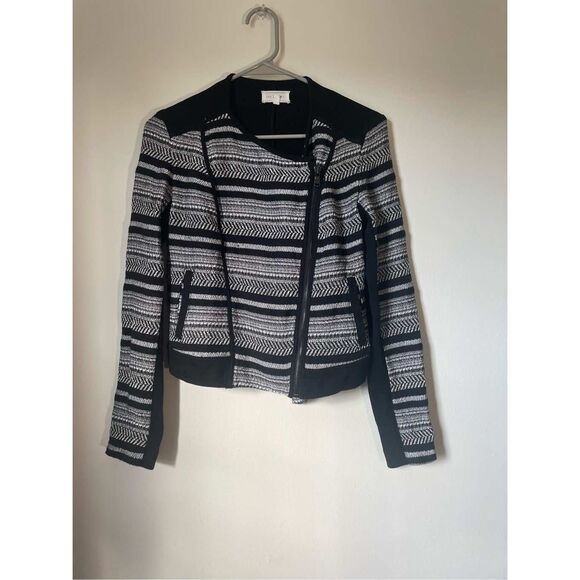 Lou & Grey Women’s XS Size Zip Aztec Tribal Jacket Black and Gray - Picture 1 of 3